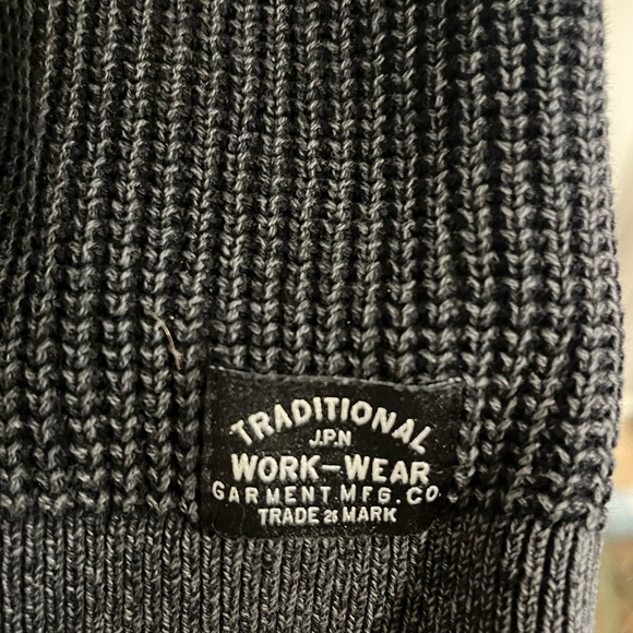 2XL Superdry brand dark grey sweater. - Picture 3 of 4